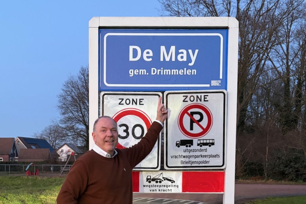 Nieuwe plaatsnaamborden in de gemeente