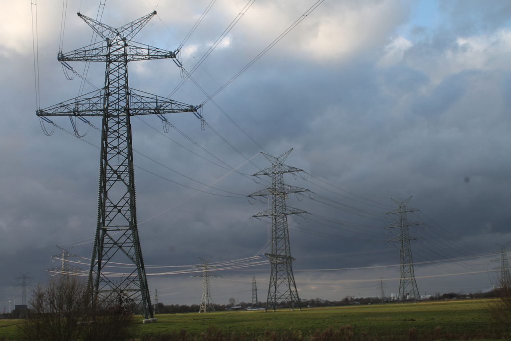 380KV (Hoogspanningsmasten) toch door Drimmelen